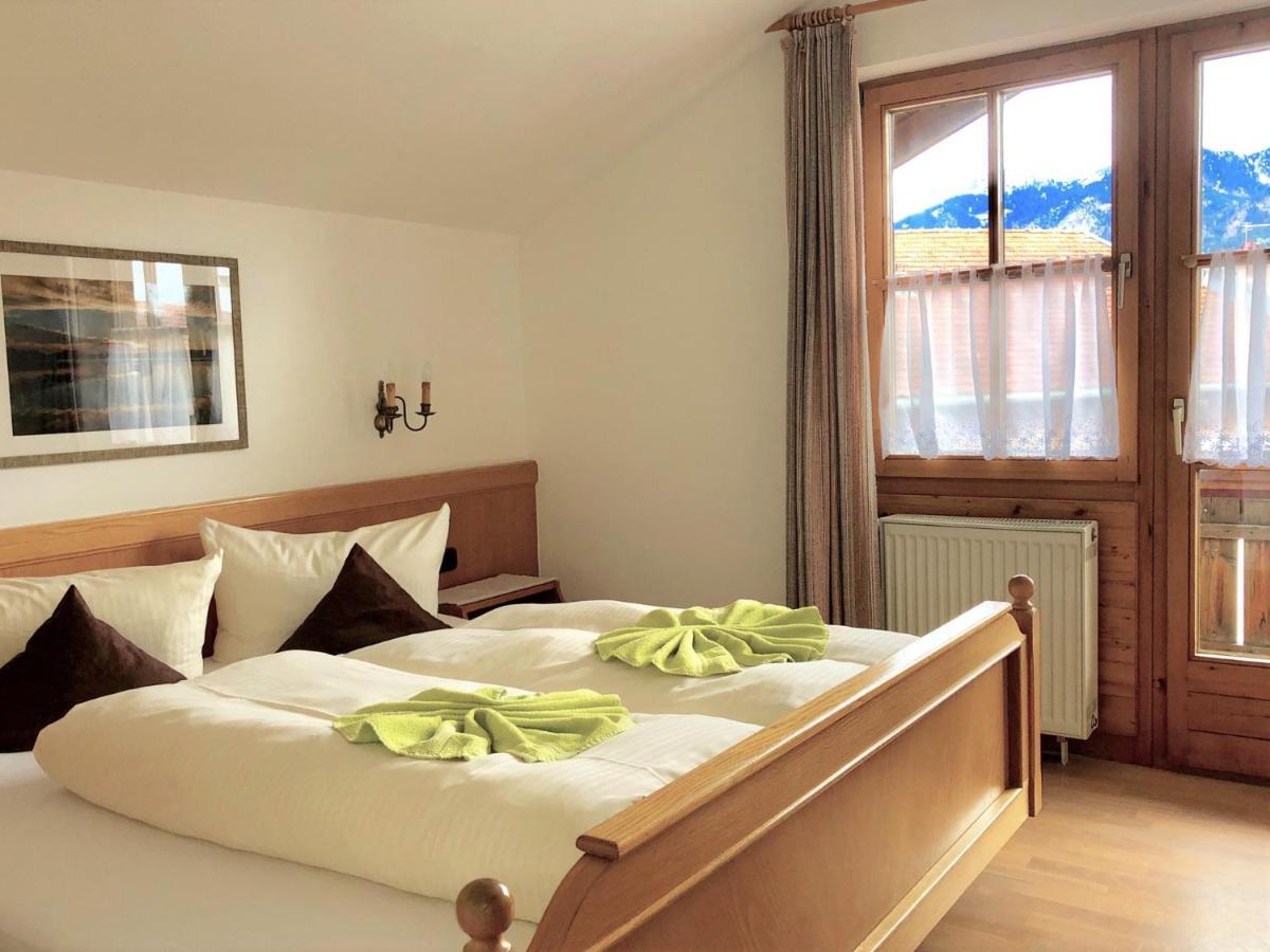 Gaestehaus Seeklause Schwangau Ruang foto